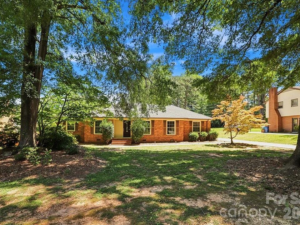 1st image of 13507 Four Oaks Ln