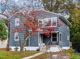 122 Dean Dr, Tenafly, NJ 07670