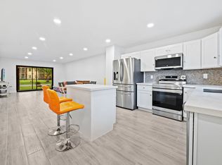 275 Gate Rd APT 104, Hollywood, FL 33024