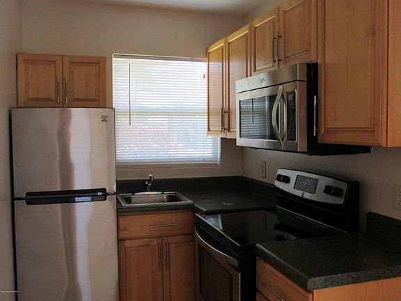 3rd image of 310 Johnson Ave APT 15