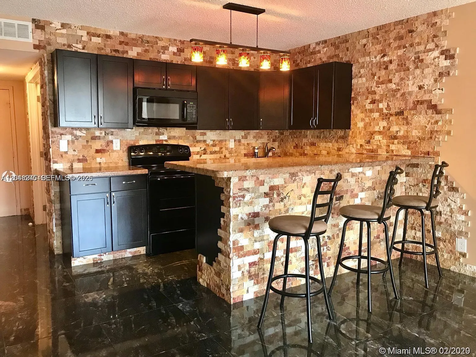 Olympus Condo Phase — Photo 2