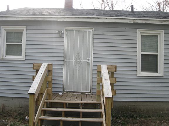 3rd image of 706 S Greenview Ave