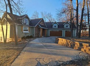 25100 Dewberry Ln, Unionville, MO 63565