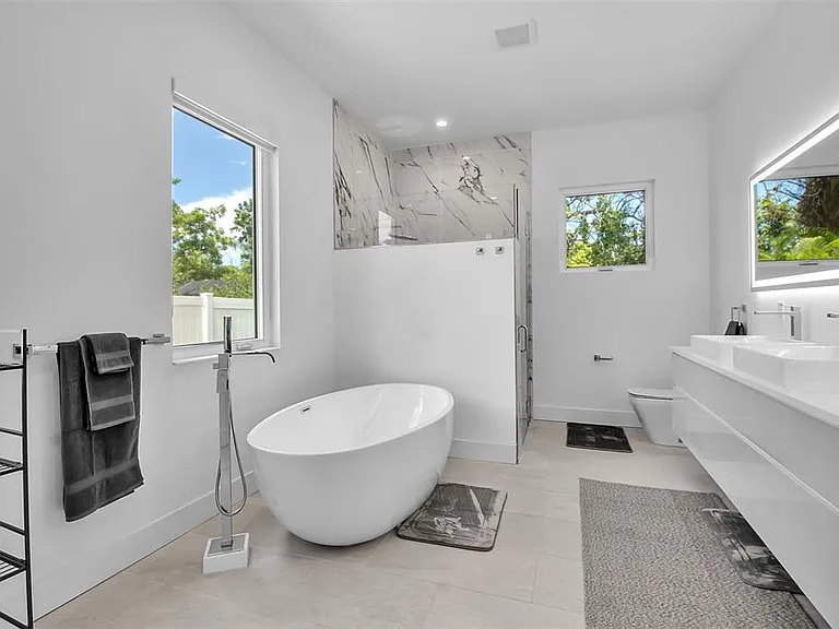 2231 Wood St — Photo 16