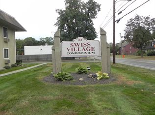 82 S Maple St APT 4, Westfield, MA 01085