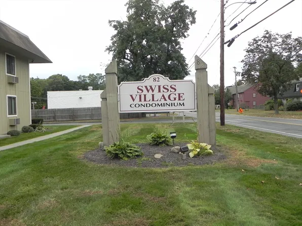 82 S Maple St APT 4, Westfield, MA 01085