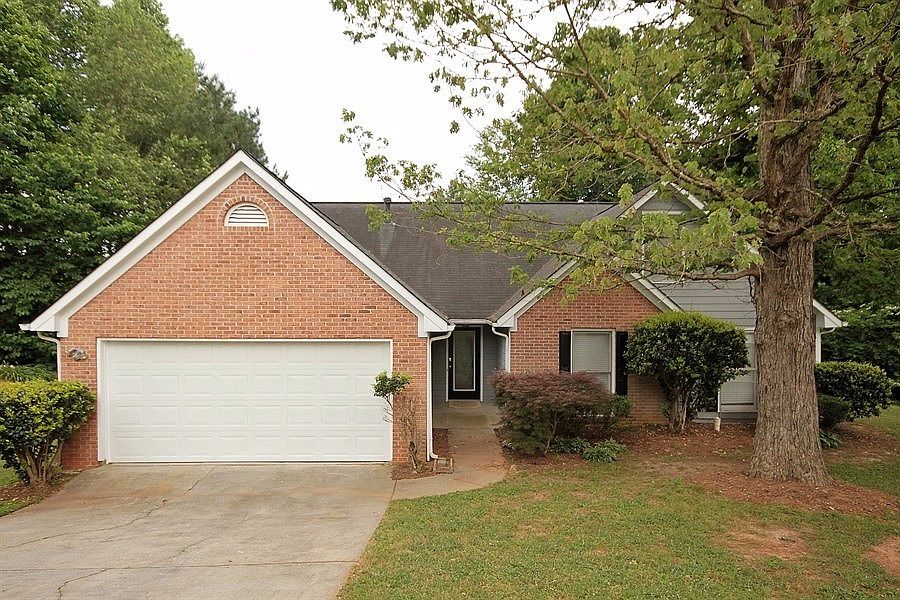1st image of 352 Woodvine Dr