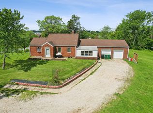 5255 Meredith Dr, Des Moines, IA 50310