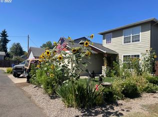 569 Hollyhock Ln, Eugene, OR 97404