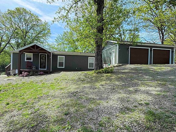 4th image of 3060 Egyptian Hills Dr