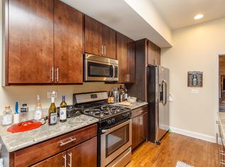3214 N Racine Ave APT 2F, Chicago, IL 60657