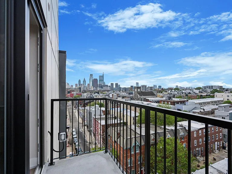 The Lyle on Broad — Photo 76