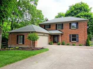 1 Kris Cir, Terrace Park, OH 45174