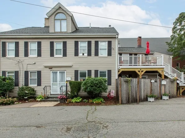 38 High St APT 2, Danvers, MA 01923