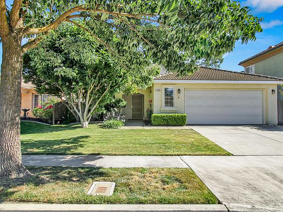 2nd image of 3104 Roland Gardens Ln