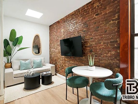 2nd image of 47 Market St APT 5A
