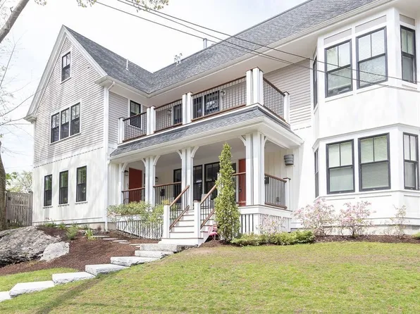 55 Robeson St #55, Jamaica Plain, MA 02130