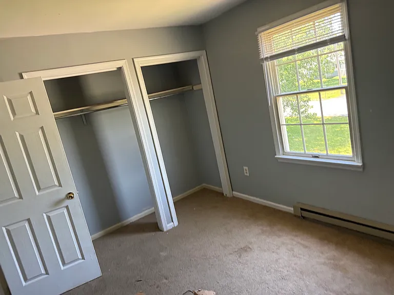 413 N Western Ave — Photo 10