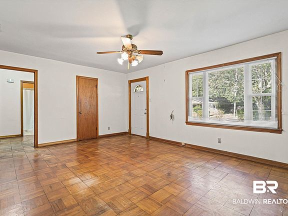 4th image of 753 Shannon St
