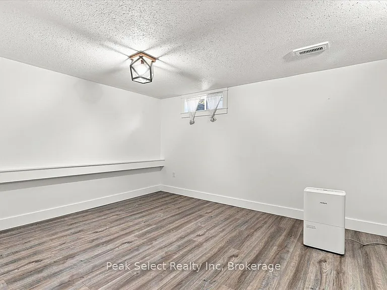 191 Maple Ave — Photo 26
