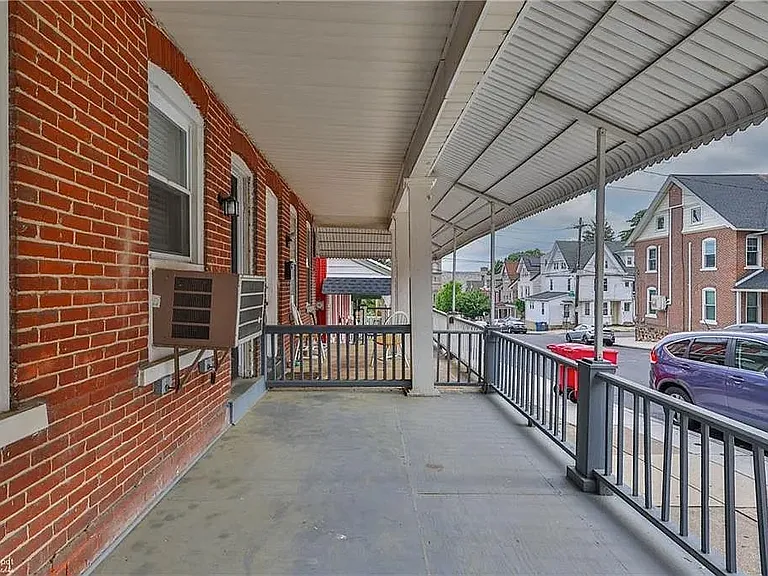 510 Carlton Ave — Photo 28