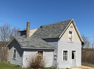 1402 Curry Rd, Norway, MI 49870