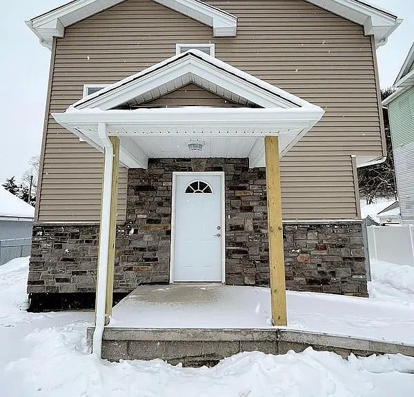 132 Gold St #2 — Photo 9