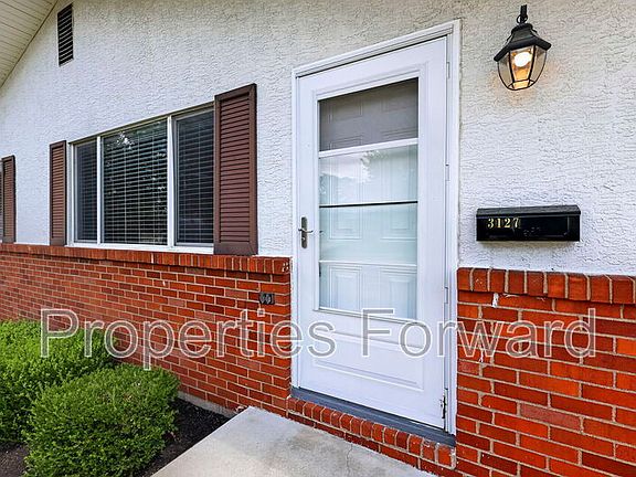 5th image of 3127 Thomas Ave