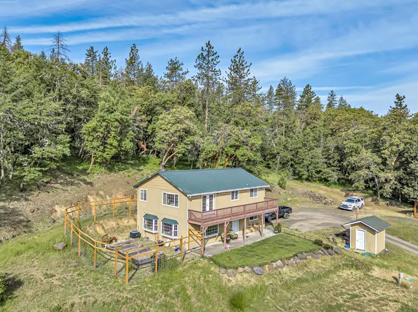 505 Wren Ridge Dr, Eagle Pt, OR 97524