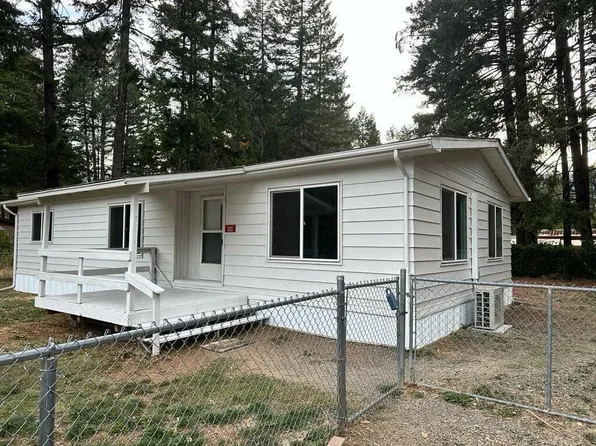 108 S Sawyer Ave, Cave Junction, OR 97523