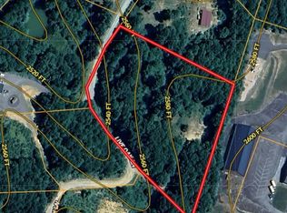 389 Live Oak Ln, Galax, VA 24333