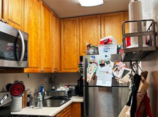 2350 Waters Edge Dr, Flushing, NY 11360