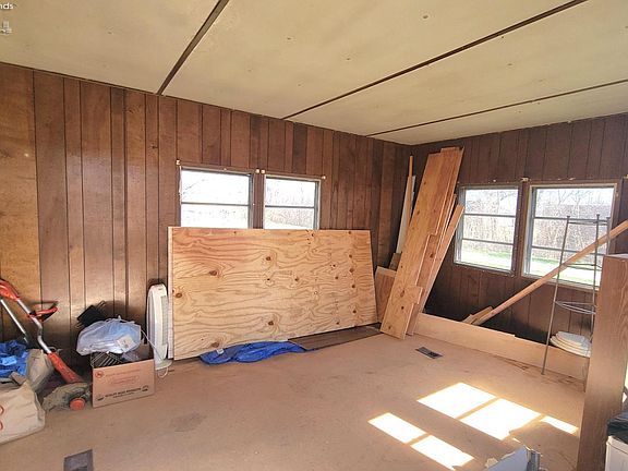 4th image of 2300 S Danbury Station Rd