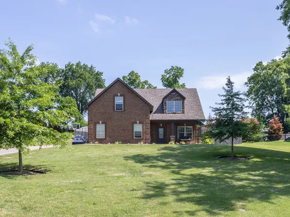 1104 Proud Eagle Dr, Eagleville, TN 37060