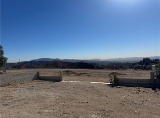 11252 Barca Dr, Sylmar, CA 91342