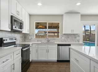 847 E Hackamore St, Mesa, AZ 85203