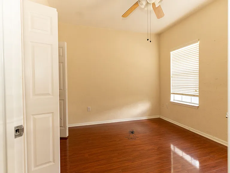 10075 Gate Pkwy N #2202 — Photo 3
