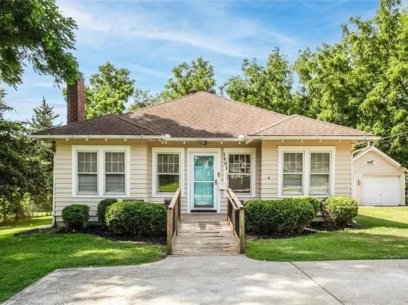 1401 E Mechanic Ave, Independence, MO 64050