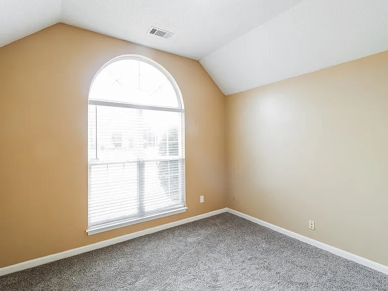 1489 McAllen Cv — Photo 13