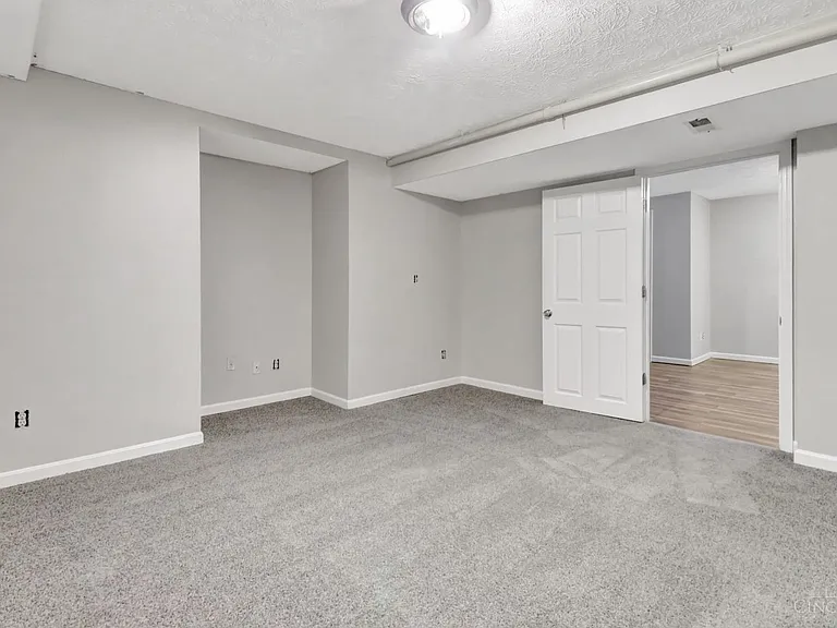6817 Raven Ct — Photo 9