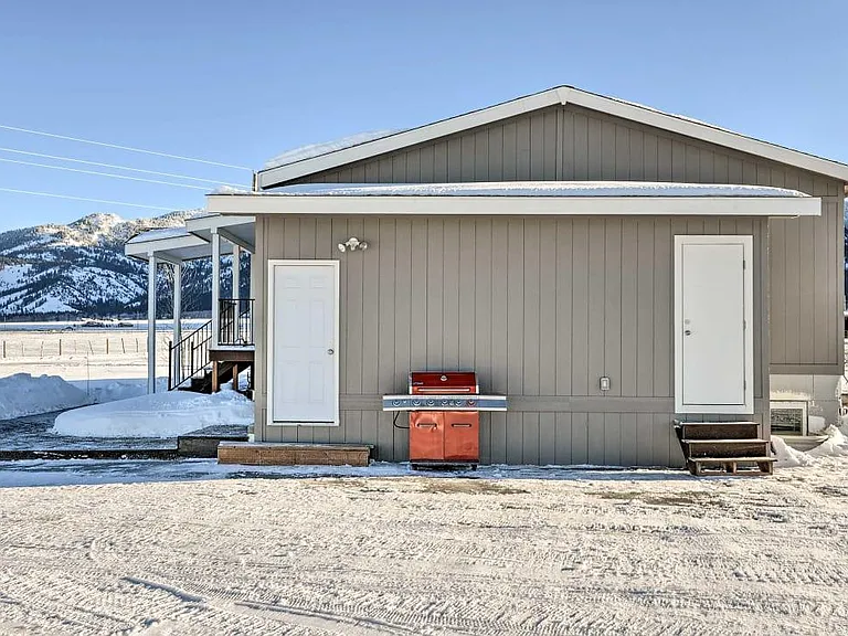 648 County Road 112 — Photo 20