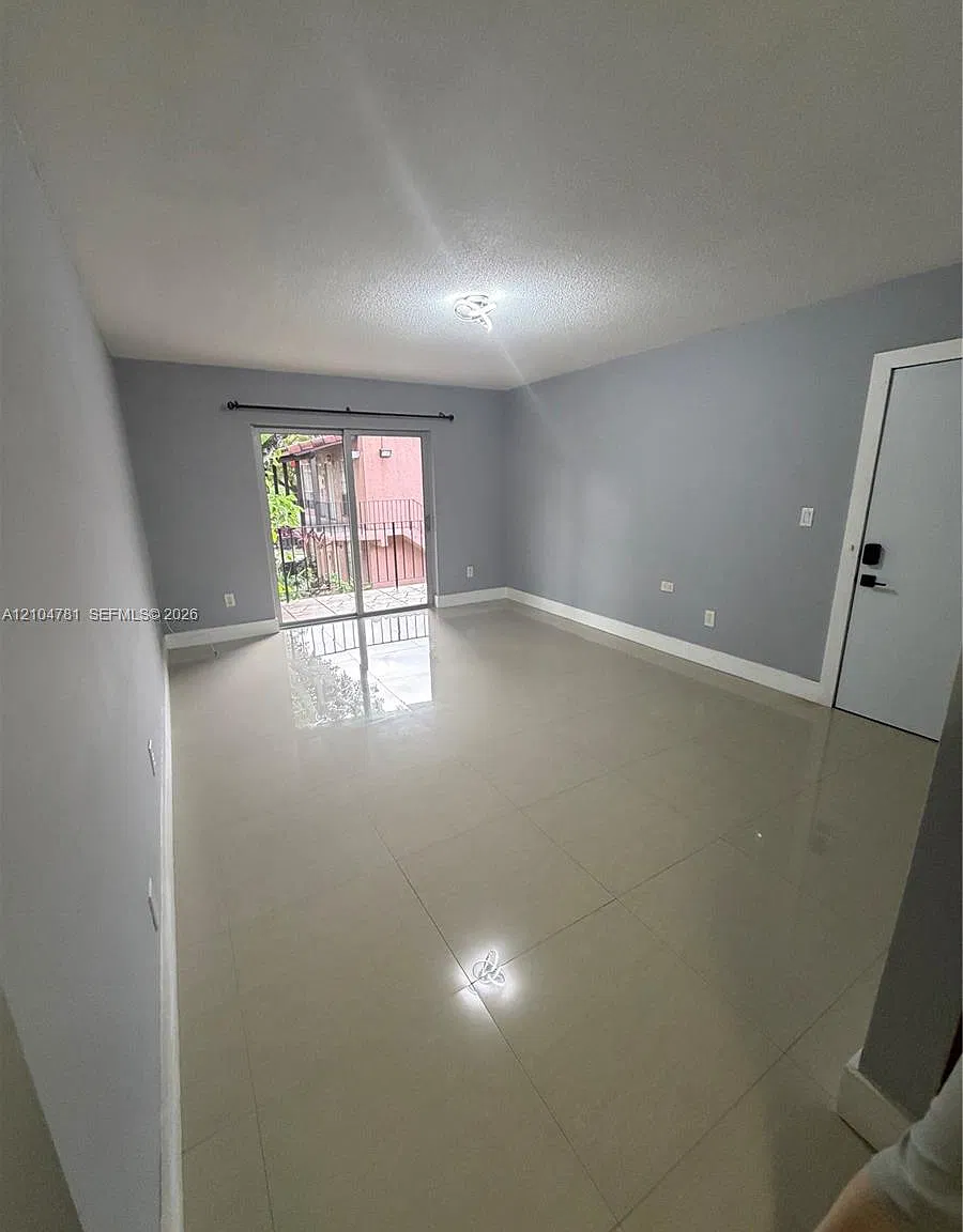 Spanish Trace Condo — Photo 2