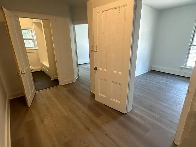 9 E Main St #9 — Photo 18