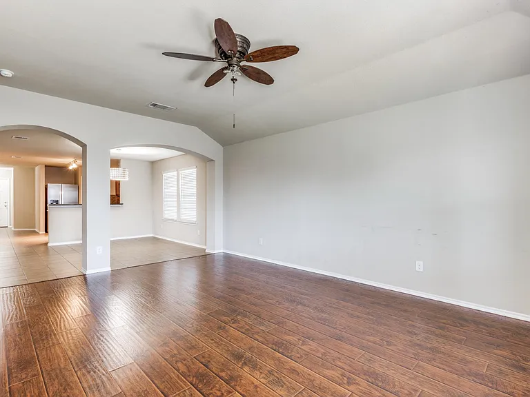 1101 Rainer Dr — Photo 13