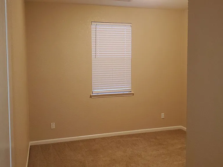 2988 Essie Pl — Photo 34