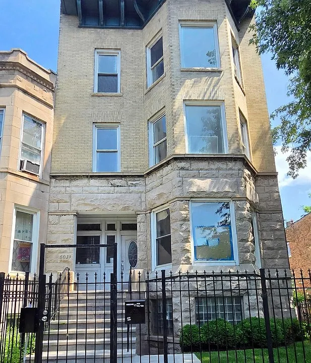 S Eberhart Ave