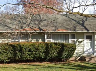 1830 B St, Iowa City, IA 52245