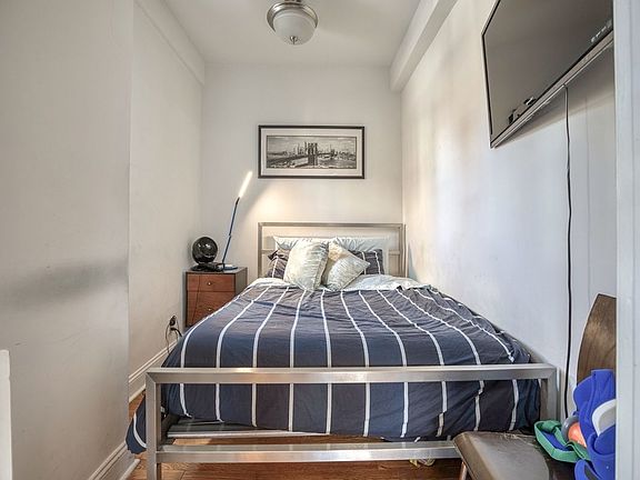 4th image of 161 W 16th St #8BC