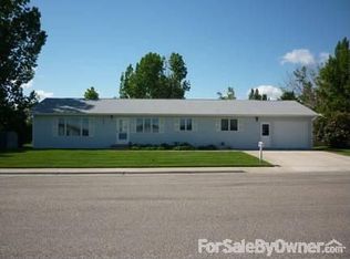 2912 Yellowstone Ave, Worland, WY 82401