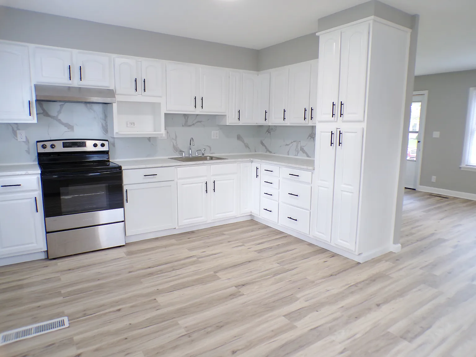 3 bed, $1,750 — Photo 4